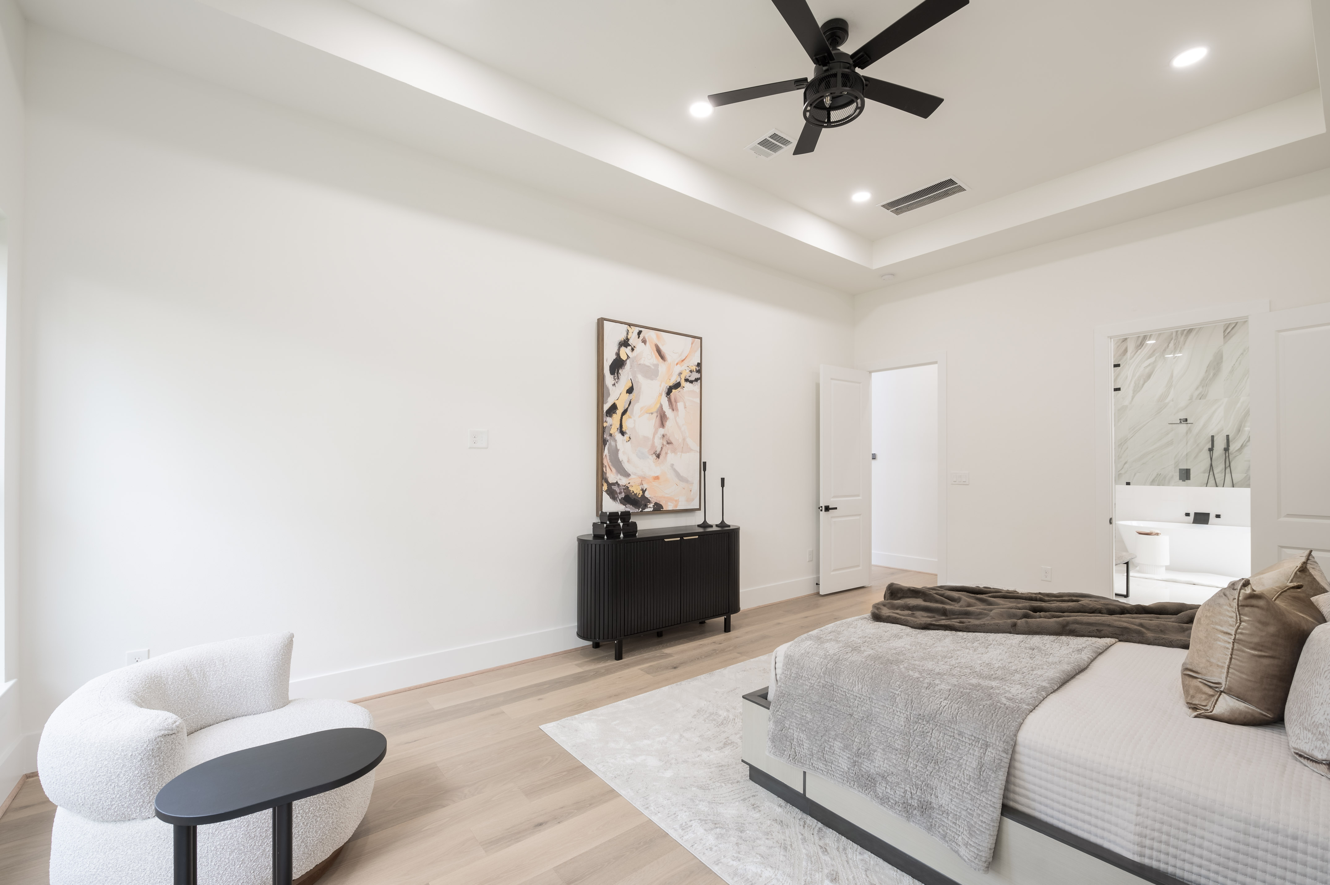 7206 Dearborn — Bedroom